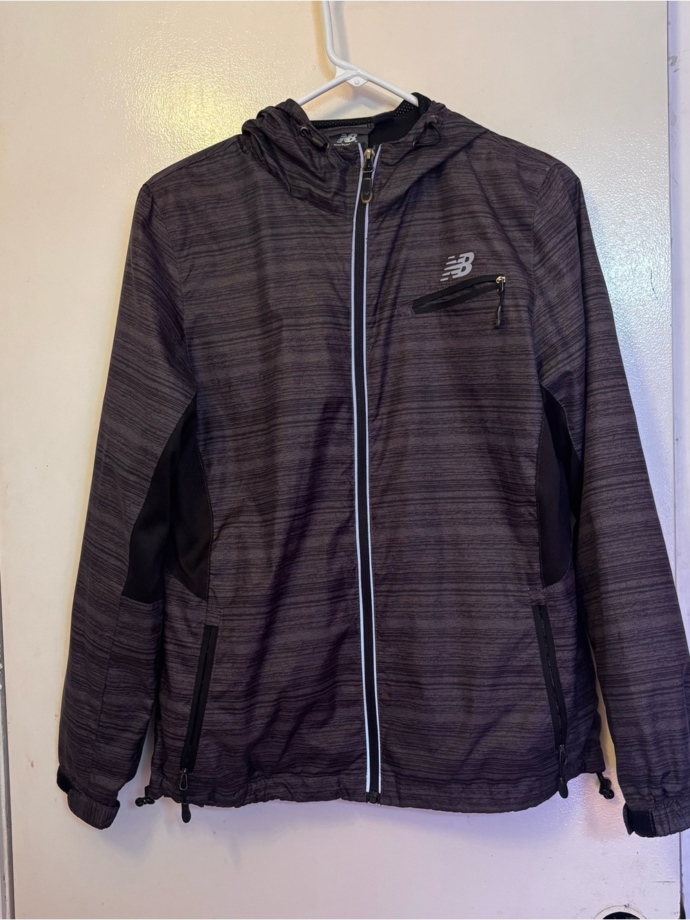 New Balance Men’s Black Hooded Jacket